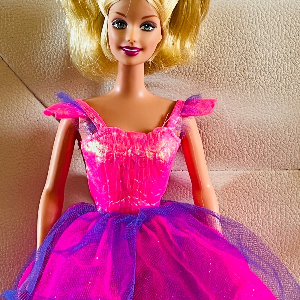 Flying bufferfly barbie - Picture 6 of 9